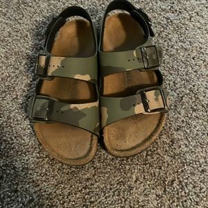 Birkenstock kids camo sandals